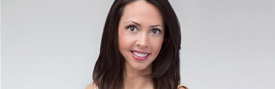 A headshot of a woman